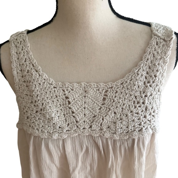 Torrid Women’s Cream Crochet Top Size 1 festival, coquette Boho - Picture 4 of 11